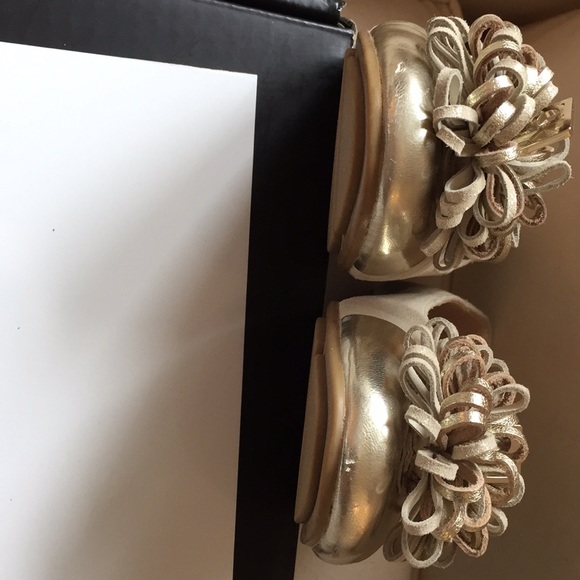 Calvin Klein Ladies’ Shoes - Picture 3 of 6